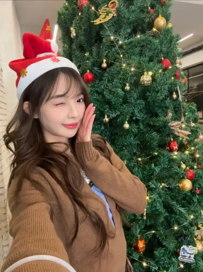 QQ用户年龄分布图